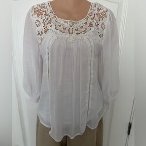 Fig & Flower White Gauzy Lace Blouse, Size S